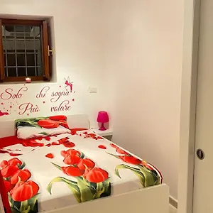 casa-vacanza-i-tulipani-di-ortigia.sicilyhotelsitaly.net/