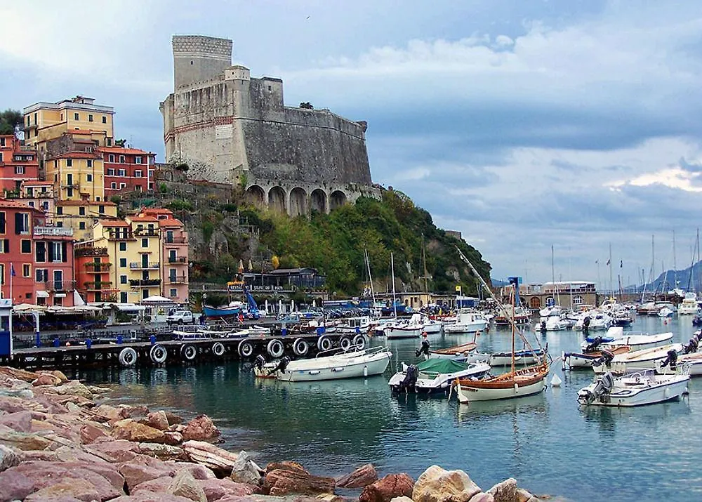 Campeggio Italia Marina di Massa Kemping