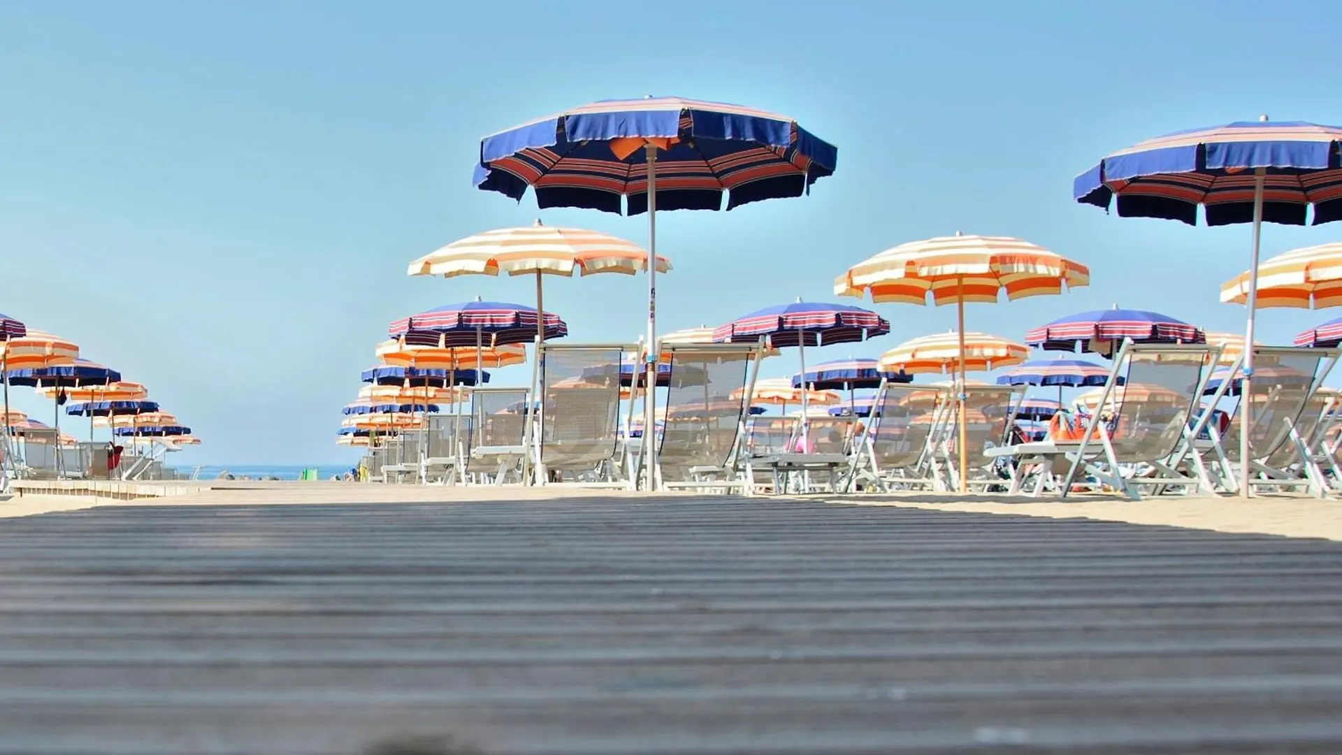 Campeggio Italia Marina di Massa 0*,  Italia